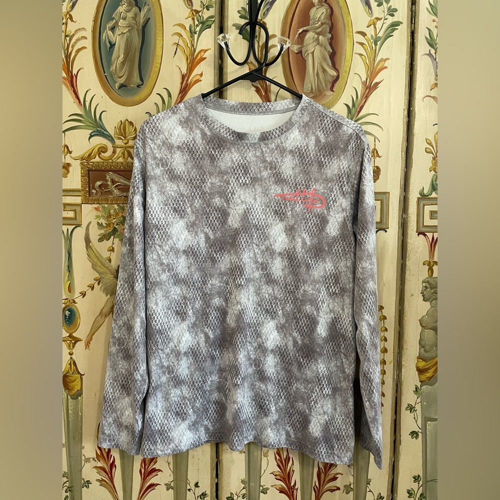 Buckle Reel Life Size Small Silver/White Long Sleeve Sun Shirt